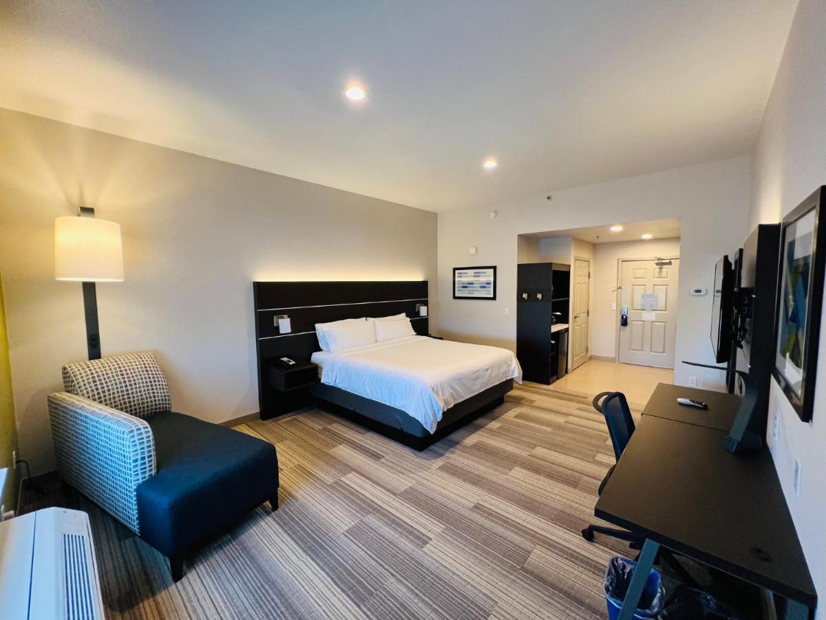 Holiday Inn Express & Suites Salinas By Ihg Zewnętrze zdjęcie