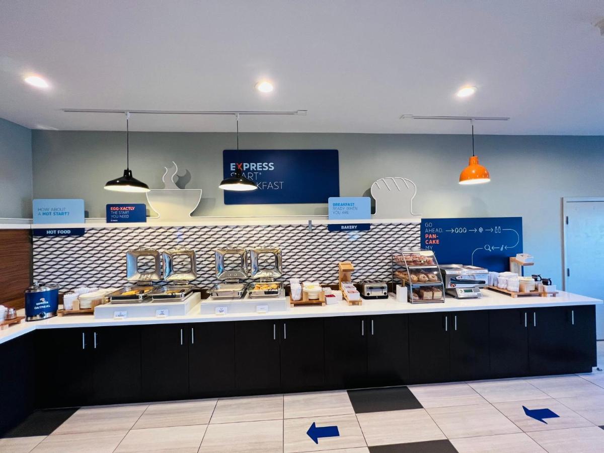 Holiday Inn Express & Suites Salinas By Ihg Zewnętrze zdjęcie